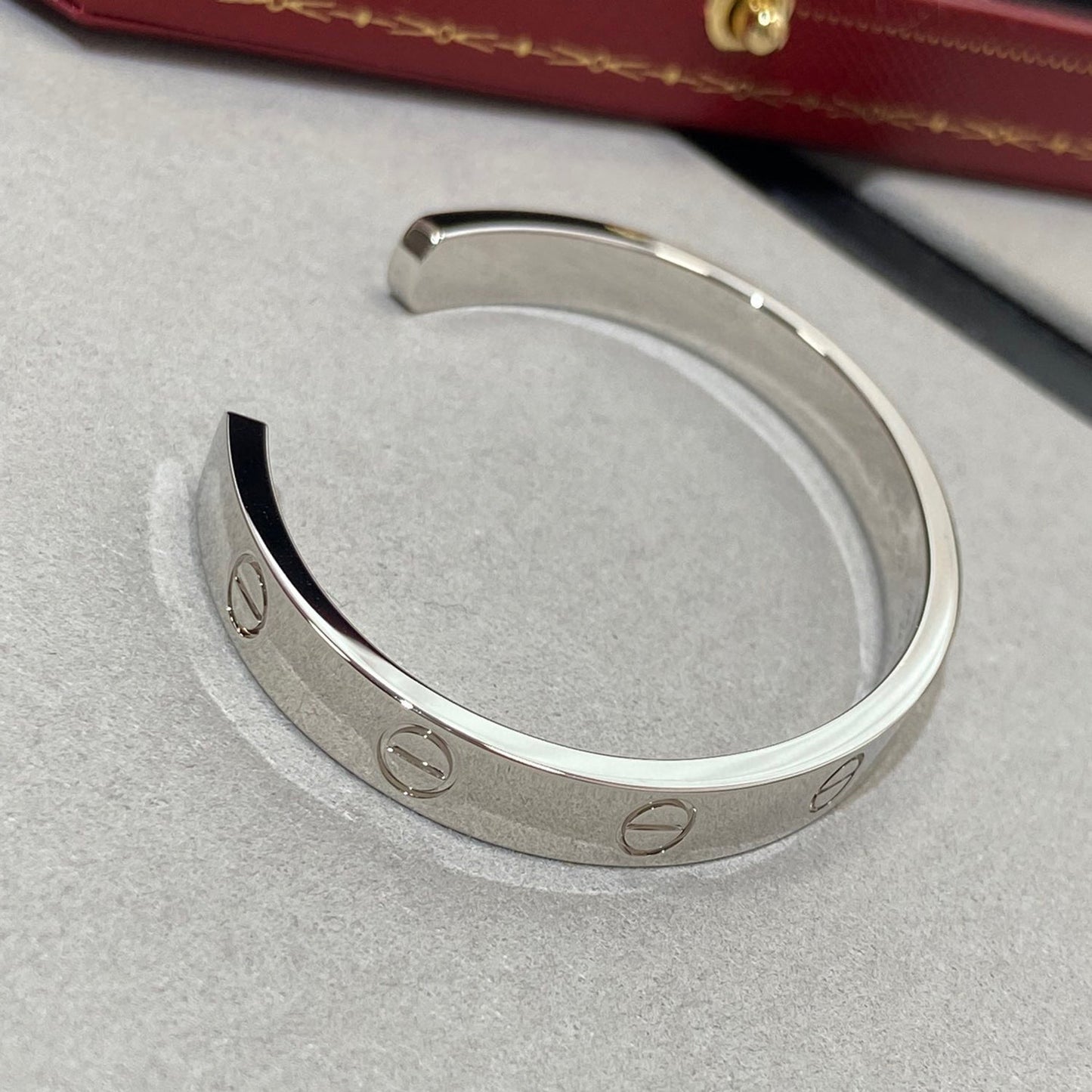 [ORA]LOVE BRACELET 6.1MM 1 DIAMOND OPEN CUFF