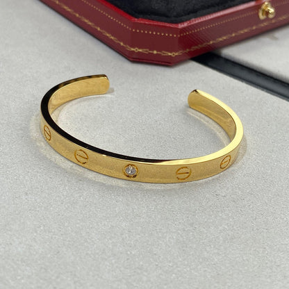 [ORA]LOVE BRACELET 6.1MM 1 DIAMOND OPEN CUFF