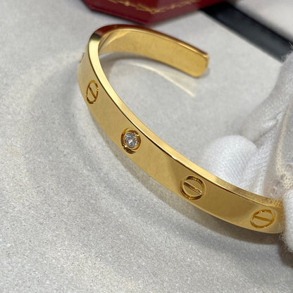 [ORA]LOVE BRACELET 6.1MM 1 DIAMOND OPEN CUFF