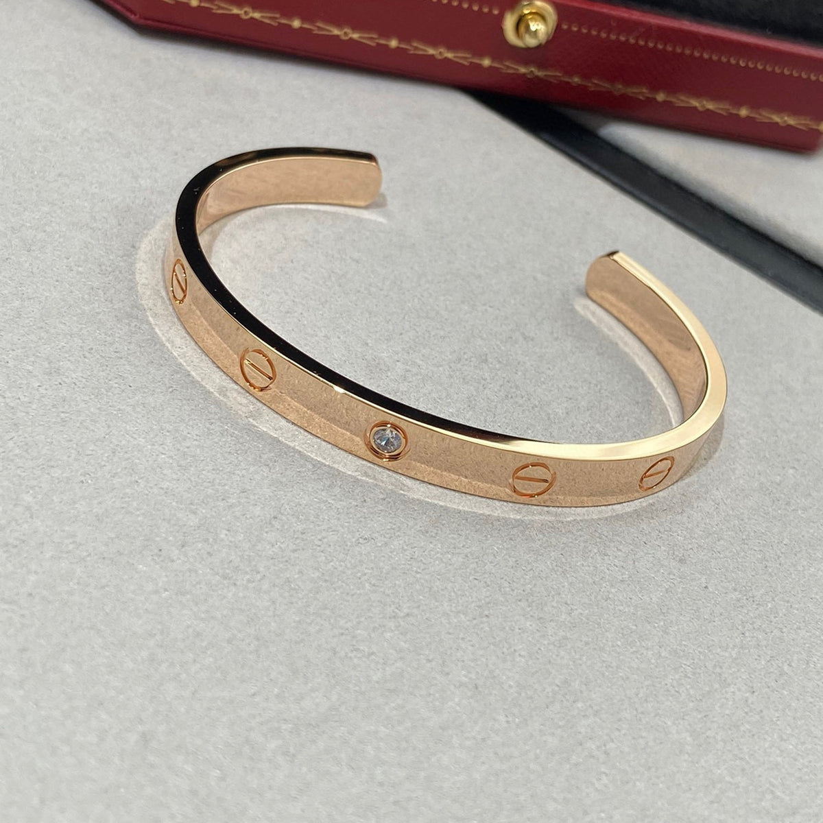 [ORA]LOVE ARMBAND 6,1 MM 1 DIAMANT OPEN CUFF