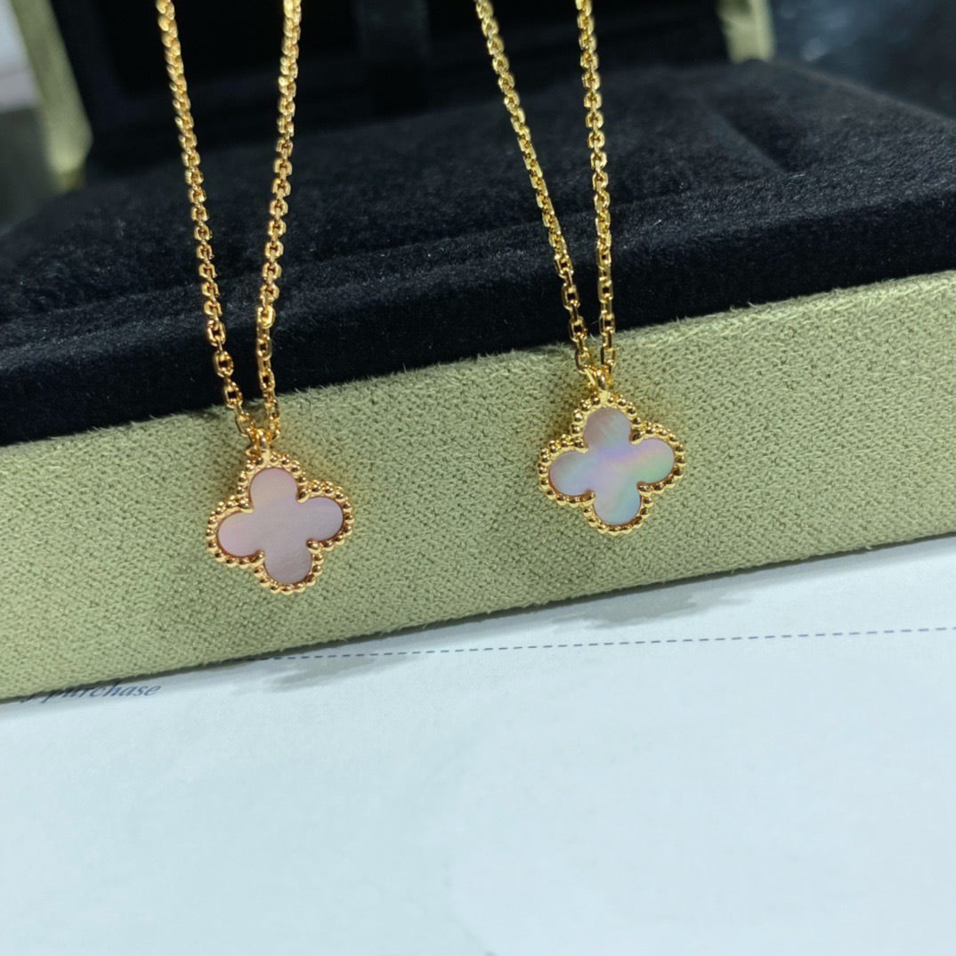 [ORA]CLOVER 15MM PINK MOTHER-OF-PEARL SINGLE FLOWER NECKLACE