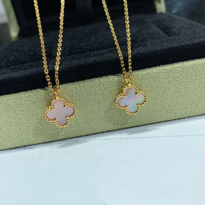 [ORA]CLOVER 15MM PINK MOTHER-OF-PEARL SINGLE FLOWER NECKLACE