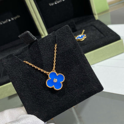 [ORA]CLOVER 15MM DIAMOND AND BLUE AGATE NECKLACE