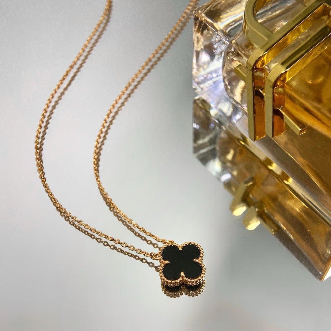 [ORA]CLOVER 15MM BLACK ONYX SINGLE FLOWER NECKLACE