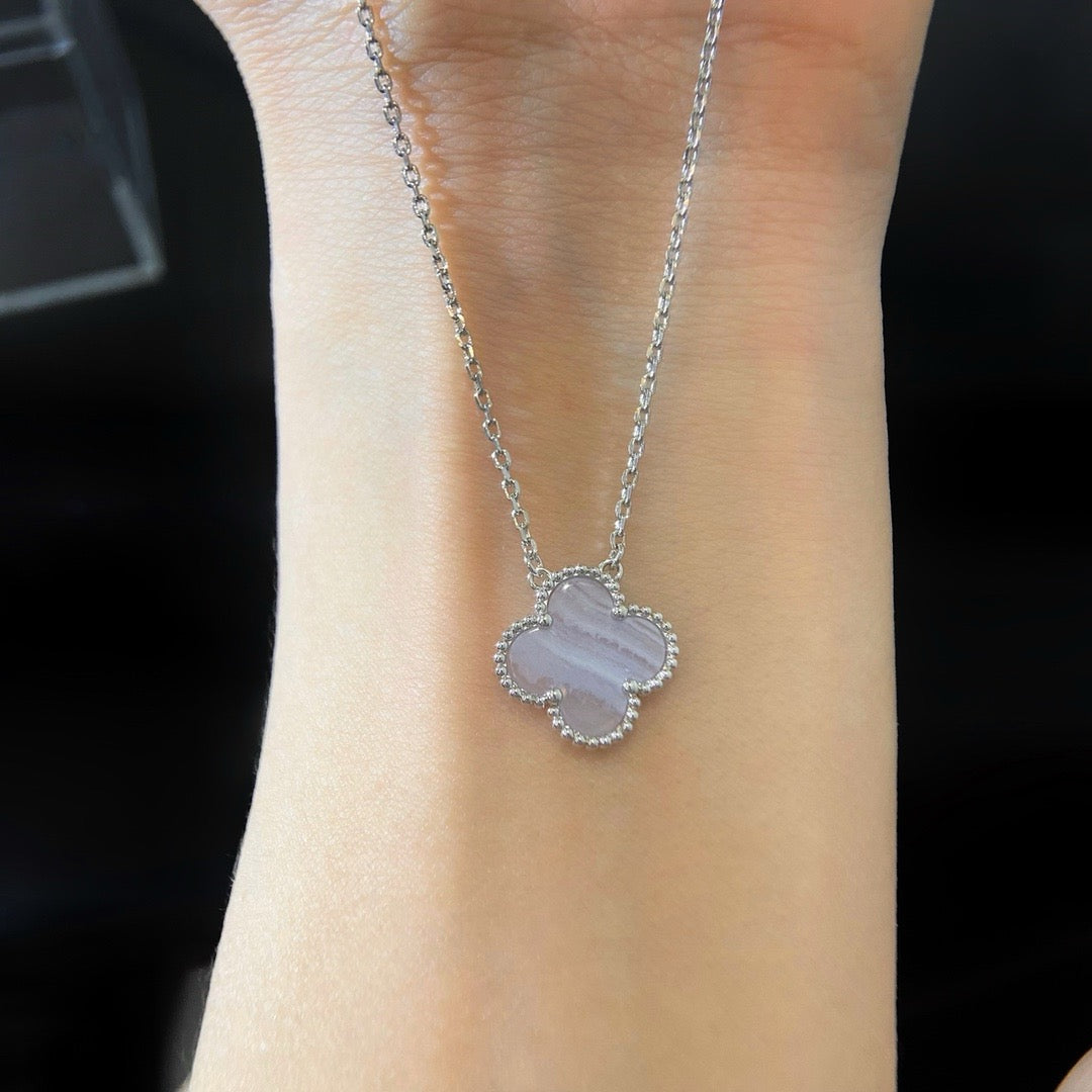[ORA]CLOVER 15MM BLUE CHALCEDONY NECKLACE SILVER