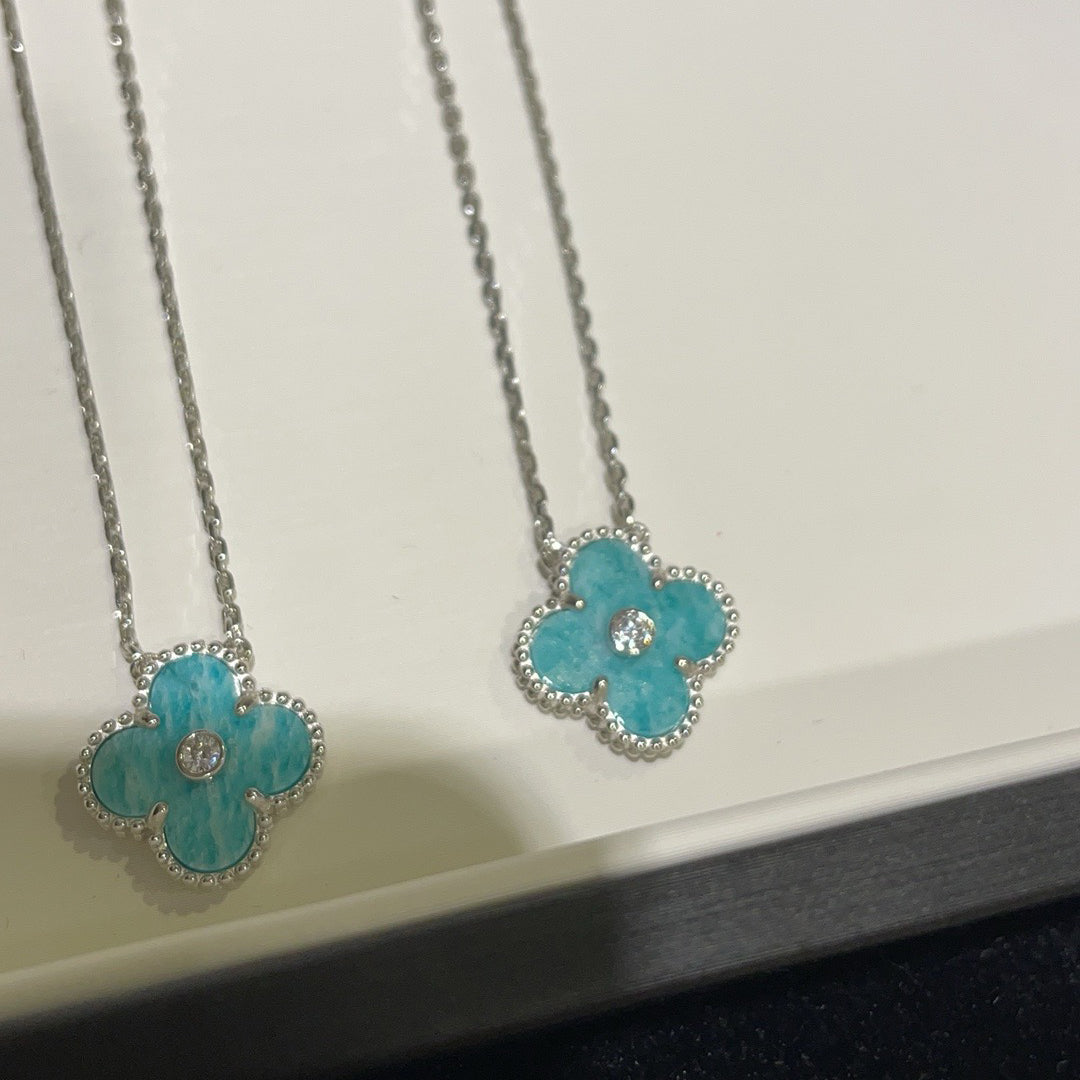 [ORA]CLOVER 15MM DIAMOND SVRES PORCELAIN  NECKLACE SILVER