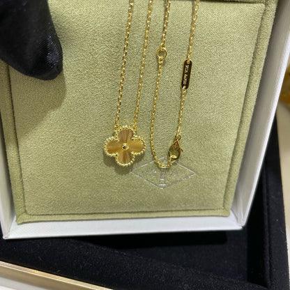 [ORA]CLOVER 15MM LASER NECKLACE