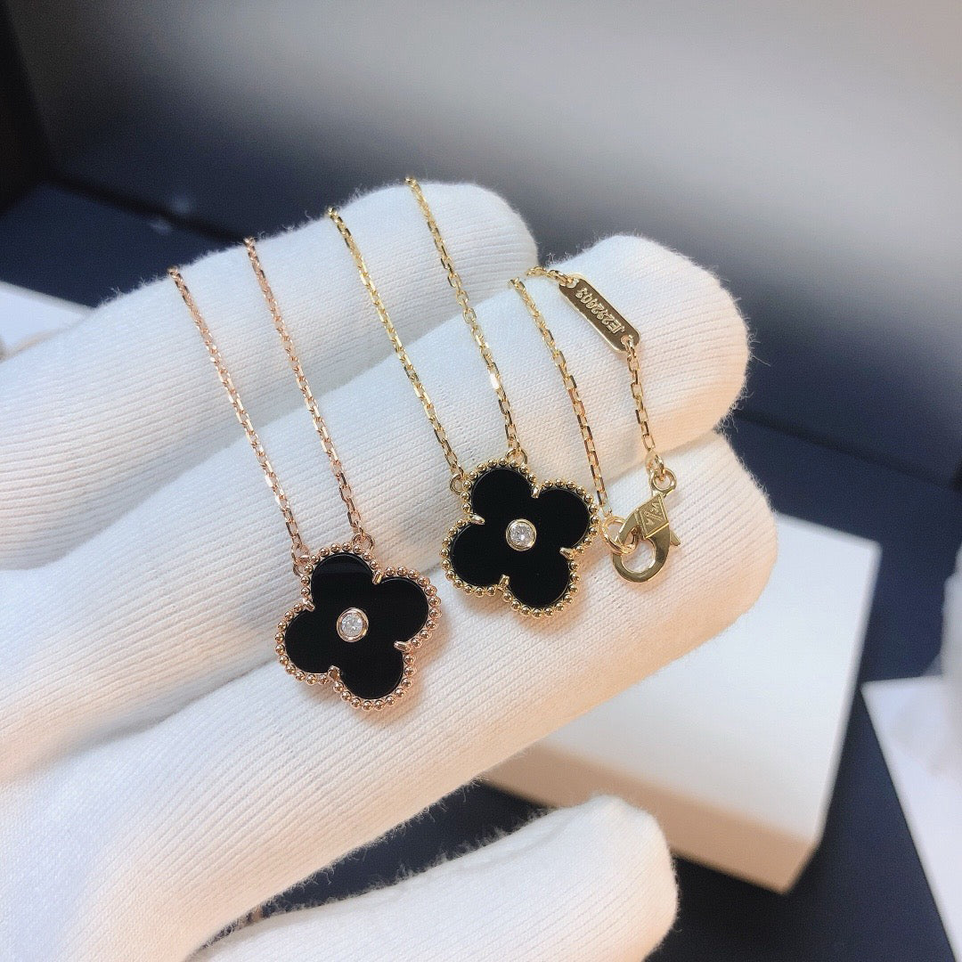 [ORA]CLOVER 15MM DIAMOND ONYX NECKLACE