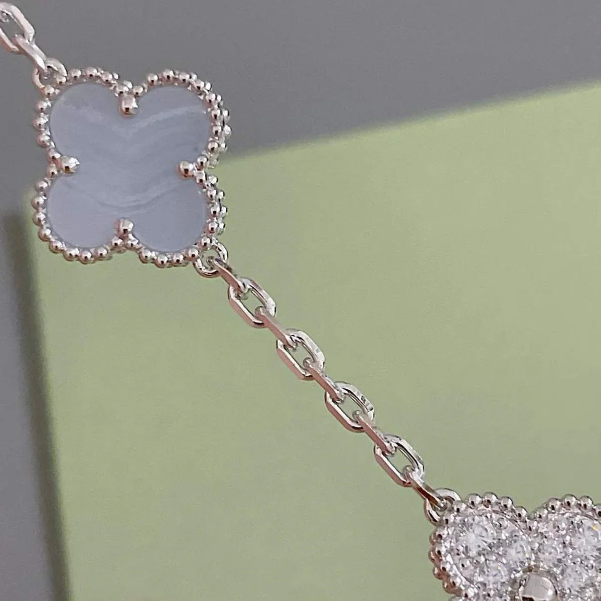 [ORA] CLOVER 5 MOTIF PURPLE CHALCEDONY BRACELET COLLECTION
