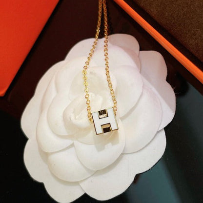 [ORA]H WHITE SQUARE GOLD NECKLACE