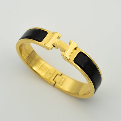 [ORA]H BLACK BRACELET