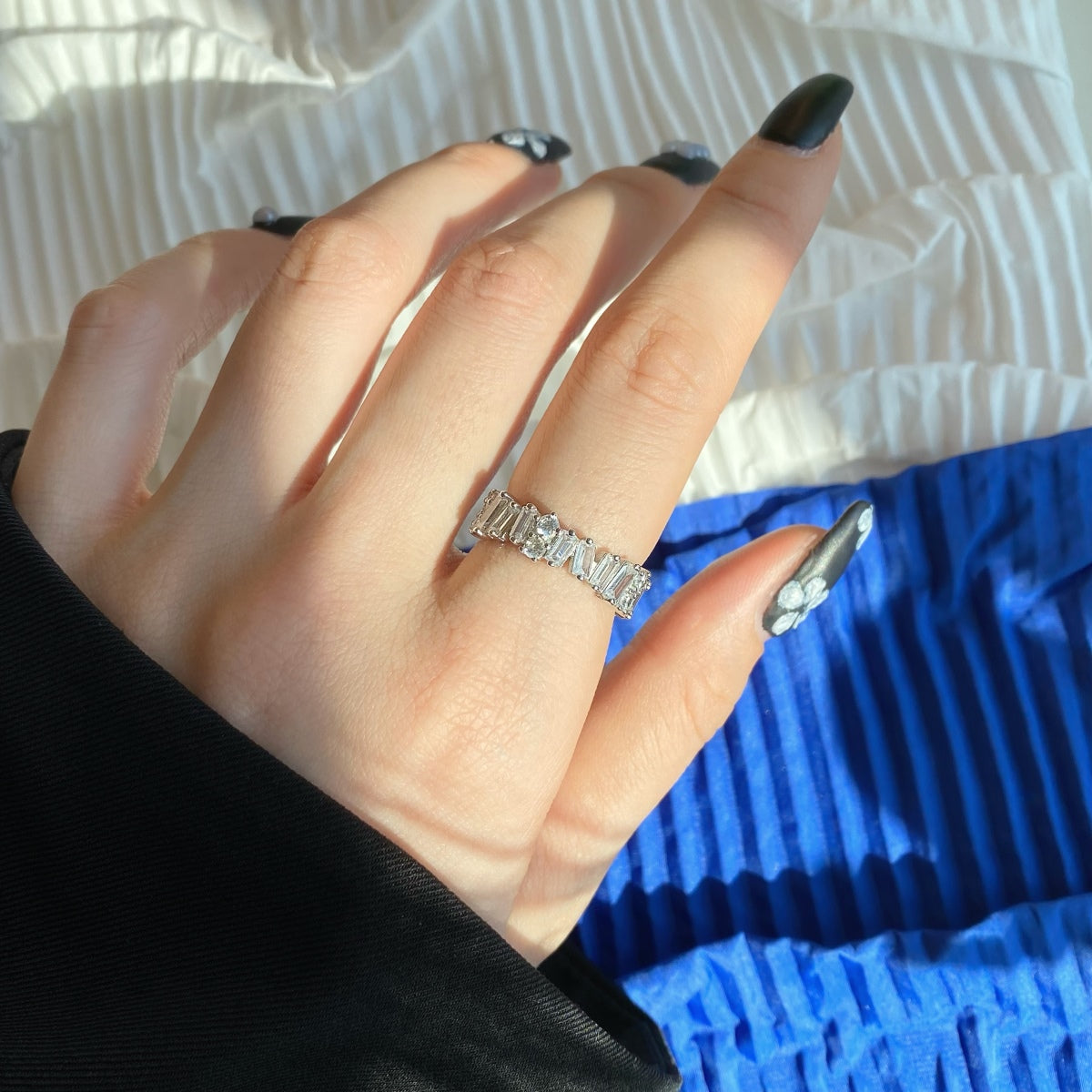 [ORA ]Delicate Multi Shape Tennis Ring