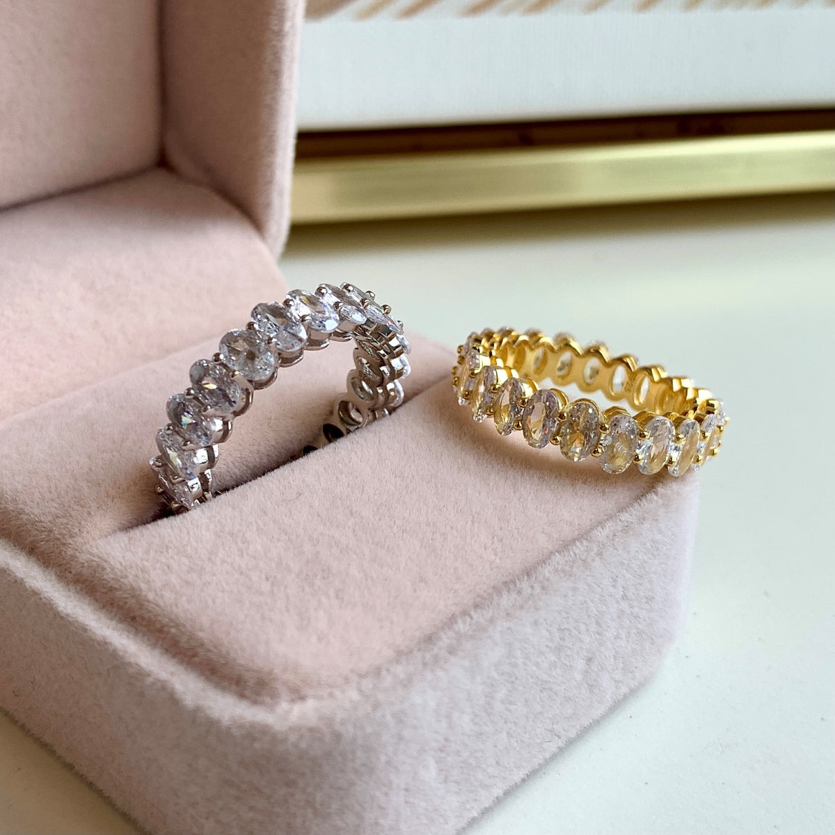 [ORA ]Ornate Oval Cut Tennis Ring