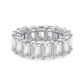 [ORA] 0,75 Karat eleganter Tennisring im Smaragdschliff