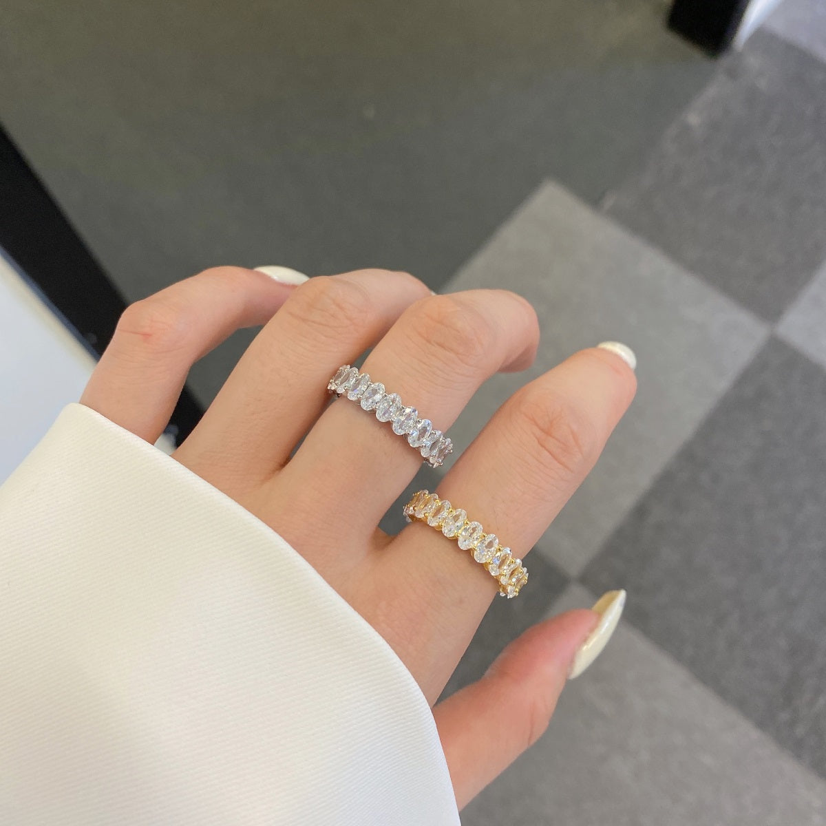 [ORA ]Ornate Oval Cut Tennis Ring