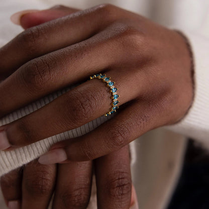 Marquise-Ring mit Geburtsstein und Unendlichkeitsmotiv