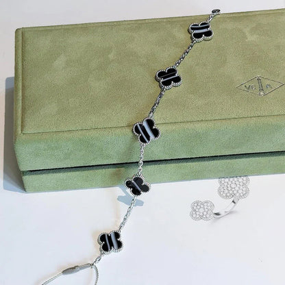 [ORA] CLOVER 5 MOTIF PULSAR STONE BRACELET COLLECTION