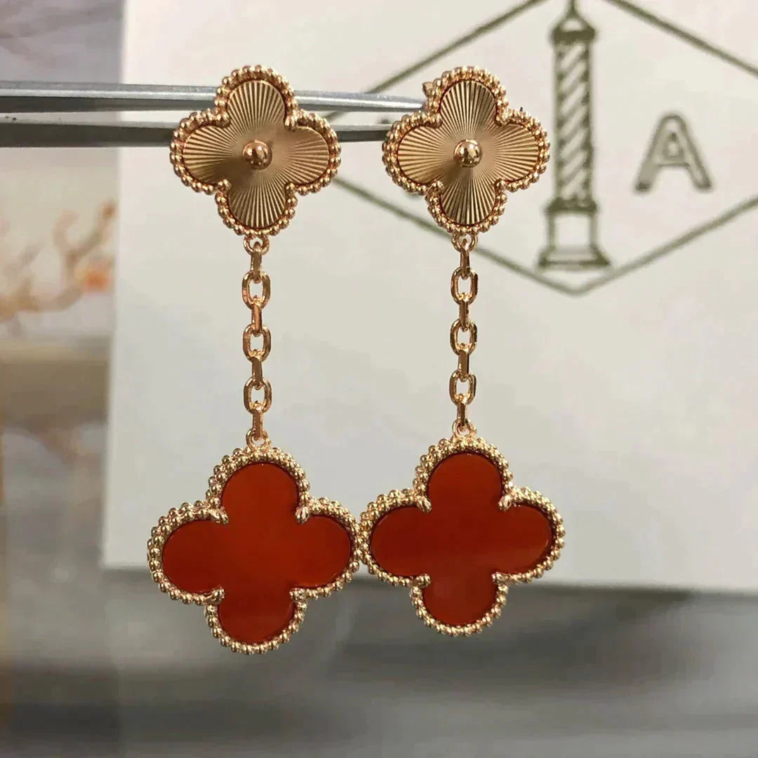 [ORA]CLOVER 2 MOTIF  LASER CARNELIAN EARRINGS