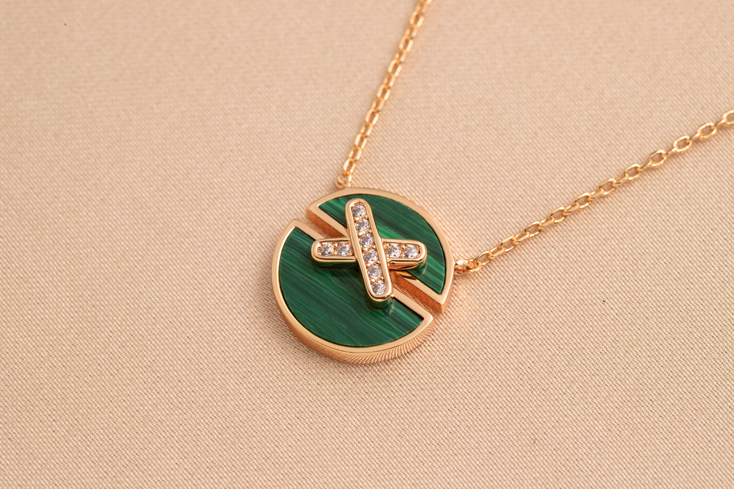 [ORA]JEUX DE PINK GOLD DIAMOND NECKLACE