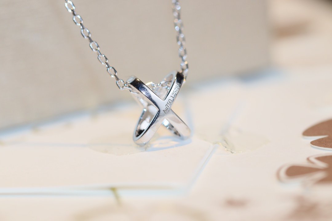 [ORA]JEUX DE DIAMOND NECKLACE