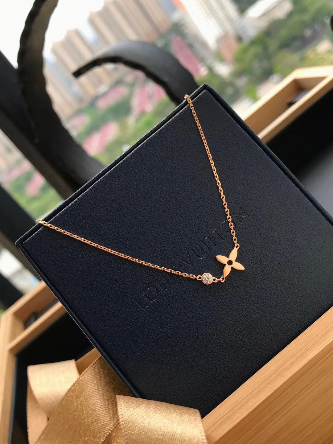 [ORA]BLOSSOM PENDANT PINK GOLD AND DIAMOND