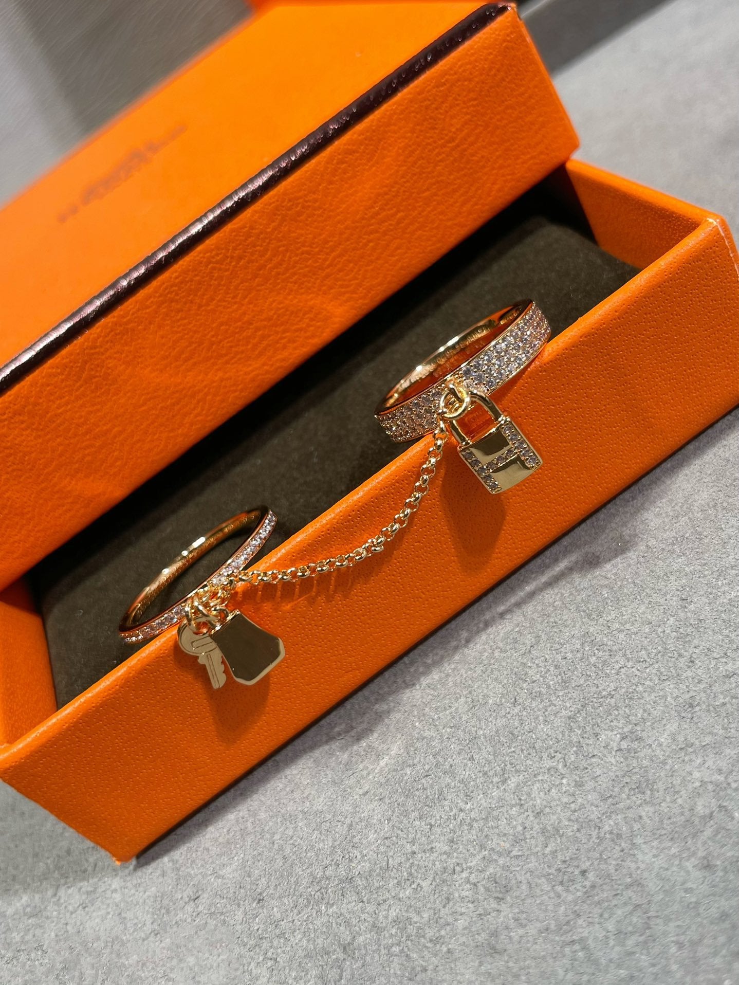 [ORA]HM KELLY CLOCHETTE DOUBLE RING IN  WITH DIAMONDS