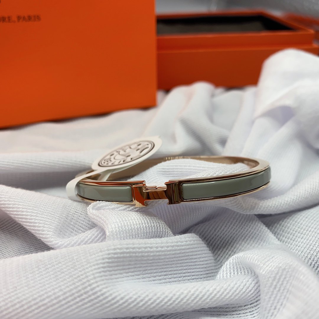 [ORA]CLASSIC HM CLIC GREEN 8MM ENAMEL BRACELET