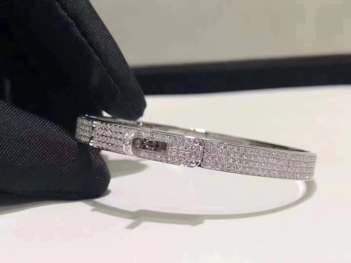 [ORA]HM KELLY BRACELET IN SILVER AND FULL PAVE DIAMOND
