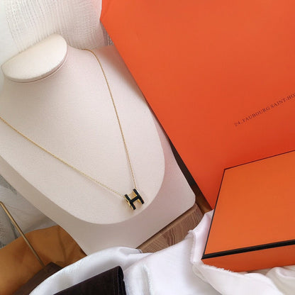 [ORA]HM CLIC BLACK ENAMEL GOLD NECKLACE