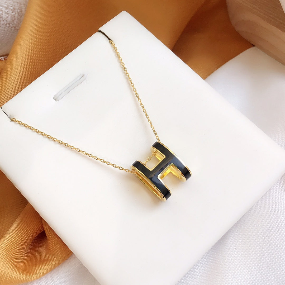[ORA]HM CLIC BLACK ENAMEL GOLD NECKLACE