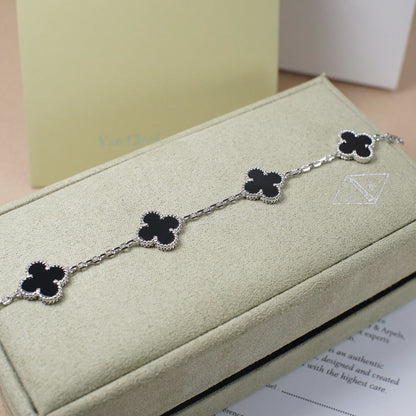 [ORA] CLOVER 5 MOTIF ONYXS BRACELET COLLECTION