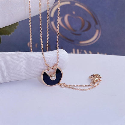 [ORA]AMULETTE ROSE GOLD ONYX NECKLACE