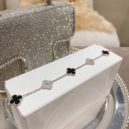 [ORA] CLOVER 5 MOTIF ONYXS BRACELET COLLECTION