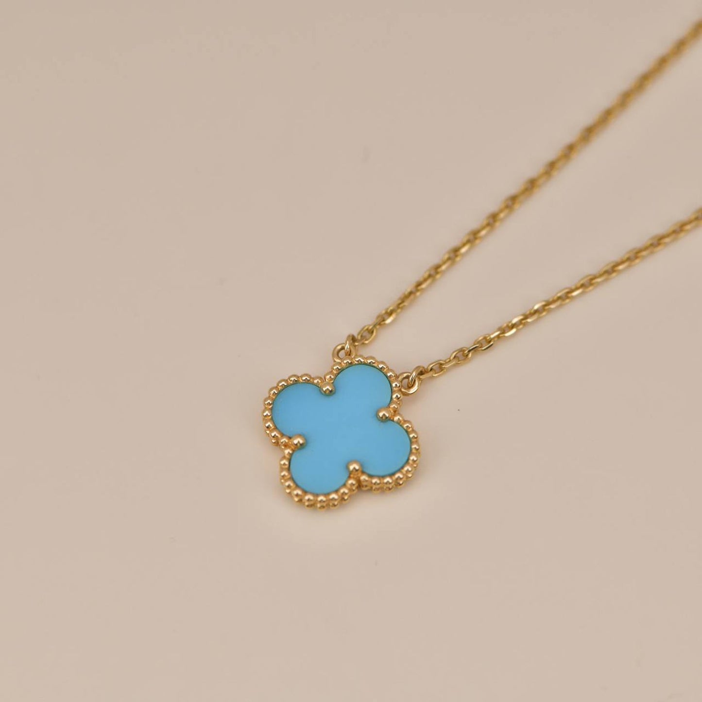 [ORA]CLOVER 15MM VINTAGE TURQUOISE NECKLACE