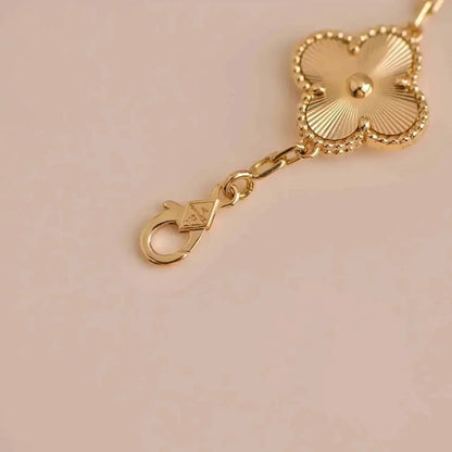 [ORA] CLOVER 5 MOTIF LASER BRACELET COLLECTION