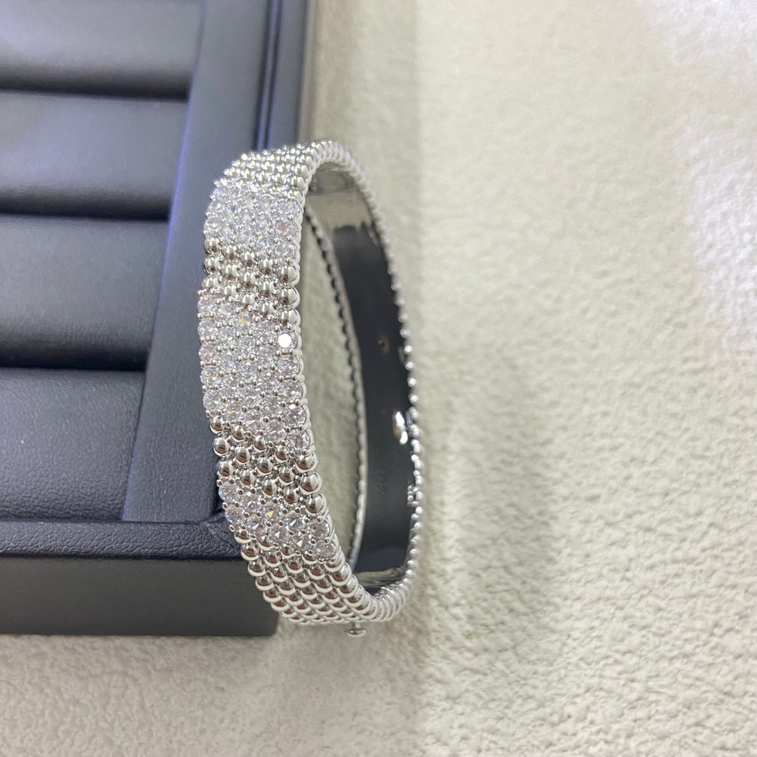 [ORA]  FIVE-ROW DIAMOND BRACELET