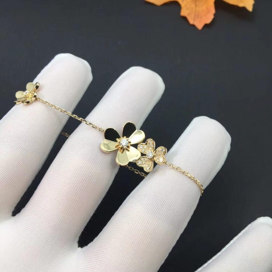 [ORA]FRIVOLE GOLD 5 FLOWERS BRACELET