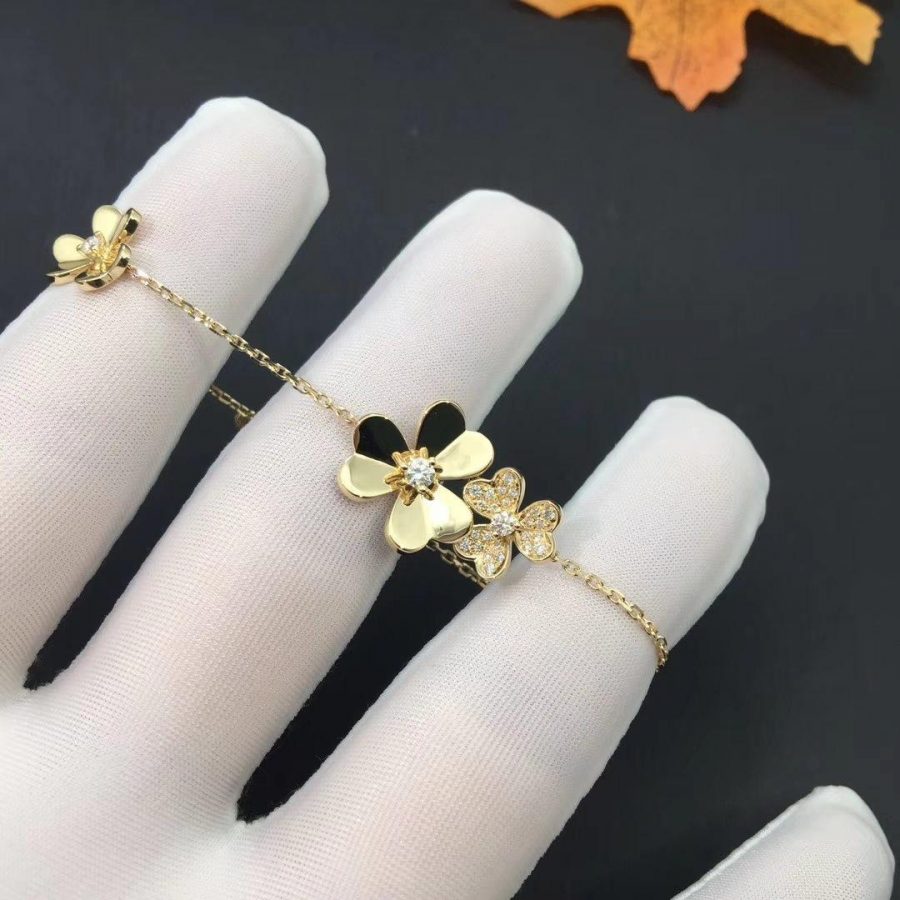 [ORA]FRIVOLE GOLD 5 FLOWERS BRACELET