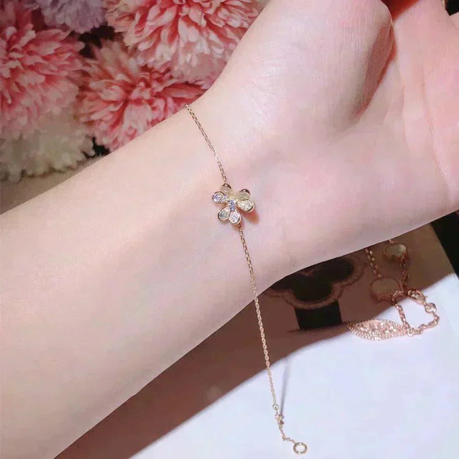 [ORA]FRIVOLE GOLD FLOWER DIAMOND BRACELET
