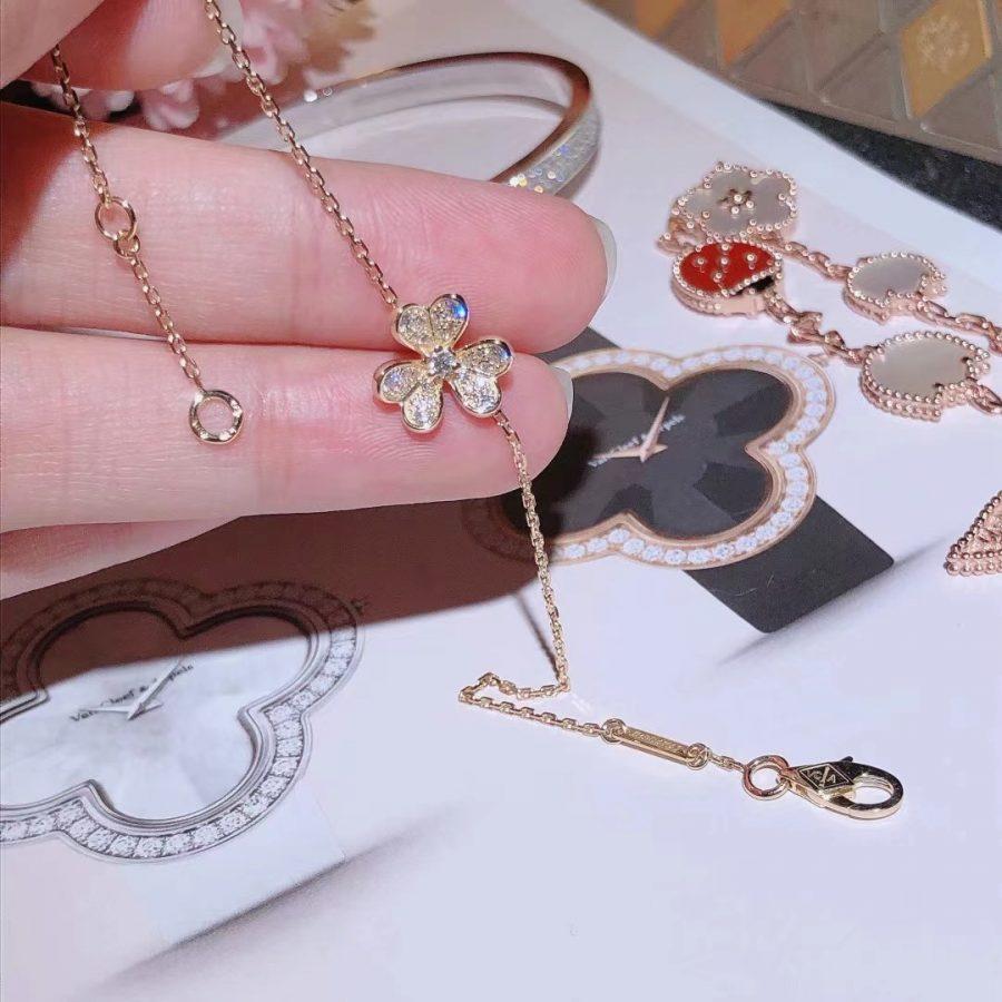[ORA]FRIVOLE GOLD FLOWER DIAMOND BRACELET