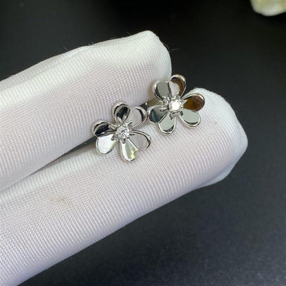 [ORA]FRIVOLE MINI SILVER FLOWER EARRINGS