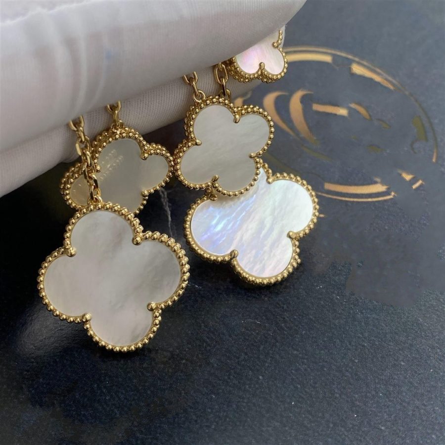 [ORA]CLOVER EARRINGS WHITE MOP 4 MOTIFS GOLD