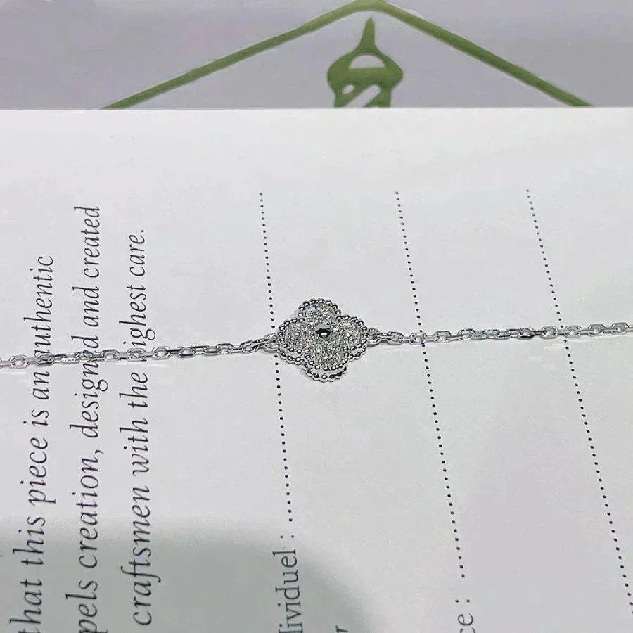 [ORA]CLOVER ARMBAND MIT EINZELBLÜTE SILBER