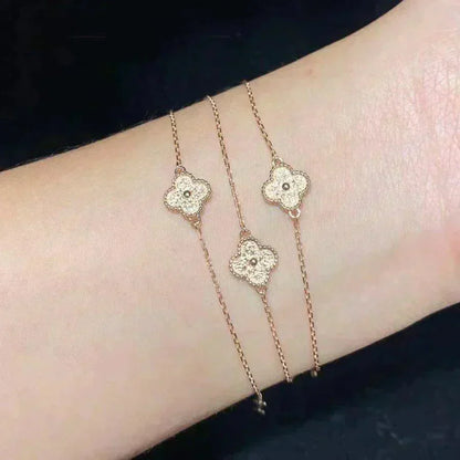 [ORA]CLOVER SINGLE FLOWER BRACELET