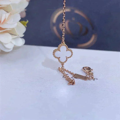 [ORA]CLOVER WHITE MOP SINGLE FLOWER BRACELET