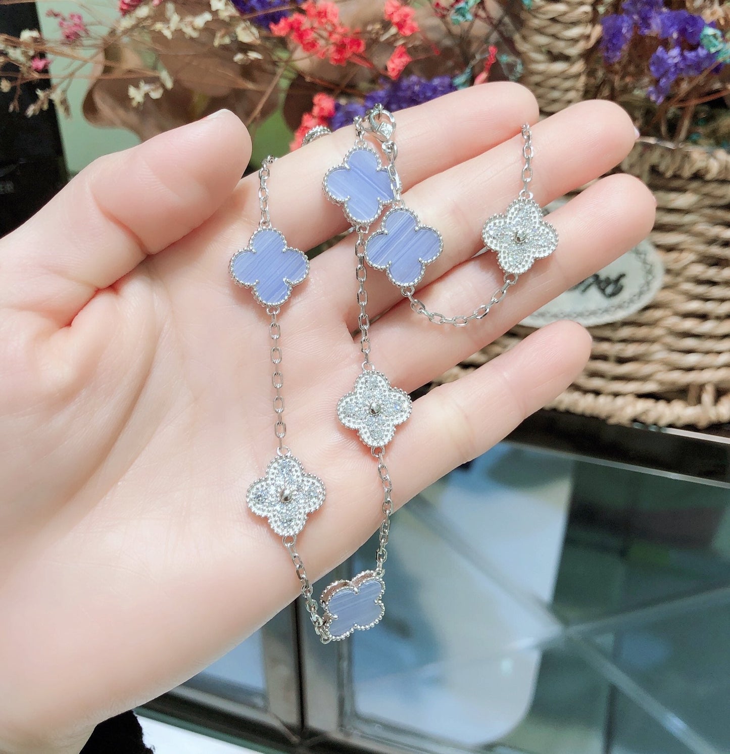[ORA]KLEE 10 MOTIVE CHALCEDON DIAMANTEN SILBER HALSKETTE