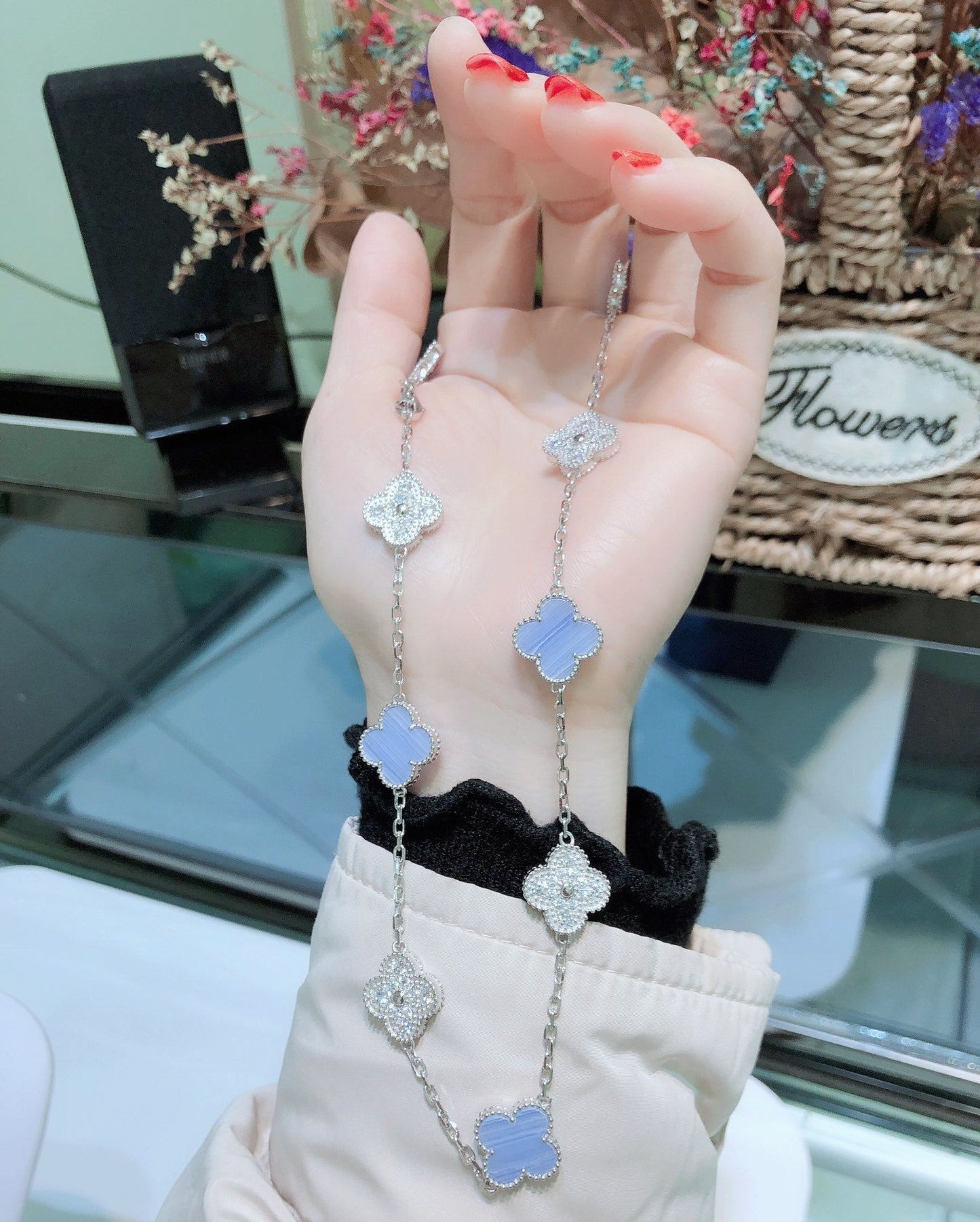 [ORA]KLEE 10 MOTIVE CHALCEDON DIAMANTEN SILBER HALSKETTE