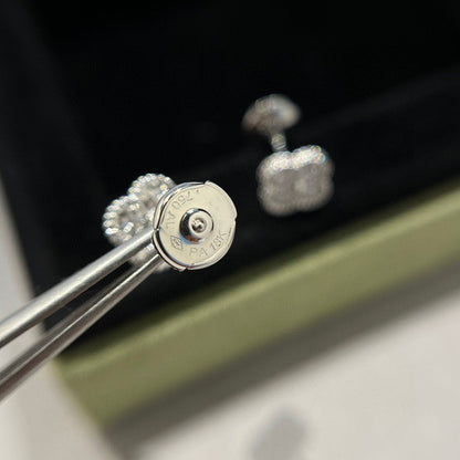 [ORA]CLOVER MINI DIAMOND STUD EARRINGS