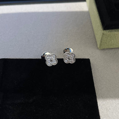 [ORA]CLOVER MINI DIAMOND STUD EARRINGS