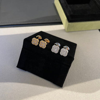 [ORA]CLOVER MINI DIAMOND STUD EARRINGS